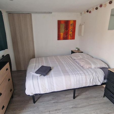 Studio Cerf, Quartier Marais, Terrasse Rez De Chausse, Jardin Accessible, Matelas Confortable بورج المظهر الخارجي الصورة